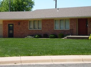 317 Sunflower Dr, Lyons, KS 67554