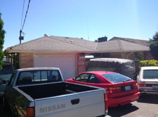 3230 36th Ave SW, Seattle, WA 98126