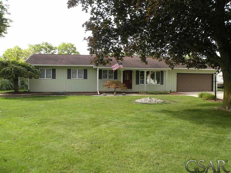 1st image of 825 Riverlane Dr
