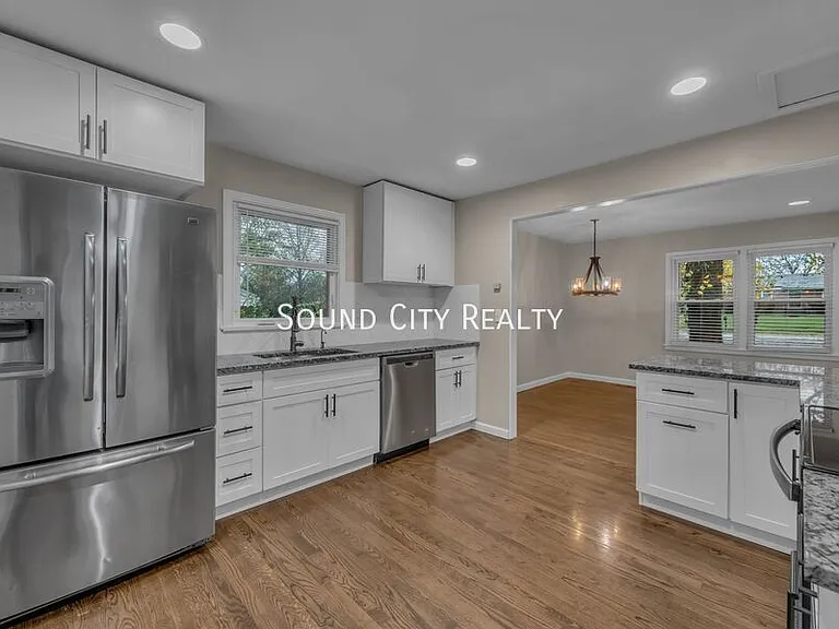 2820 Saint Edwards Dr — Photo 14