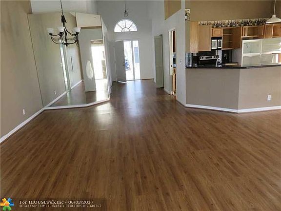 3rd image of 6935 NW 29th Ct