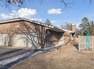 1920 Ithaca Ln N, Plymouth, MN 55447