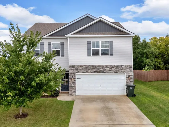 6758 Wildlife Cir, Piney Flats, TN 37686