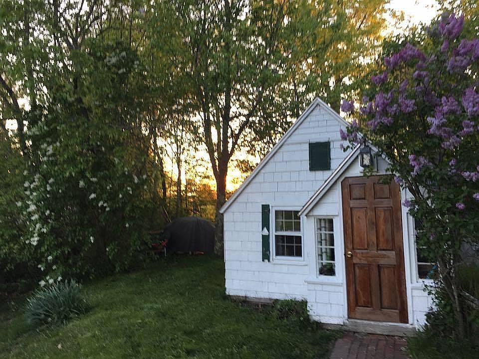 2nd image of 77 Louden Rd
