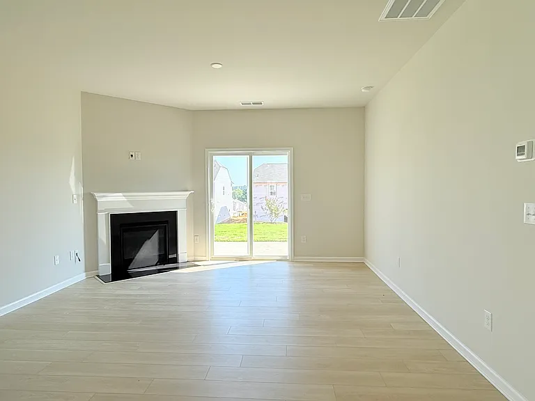 6271 Fairfax Ct — Photo 4