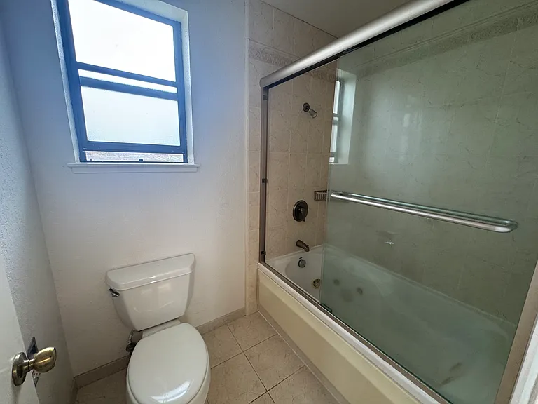 129 Payot Ct — Photo 9