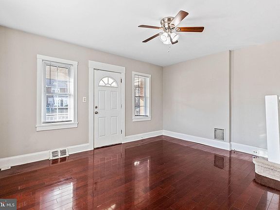 5th image of 318 S Union St