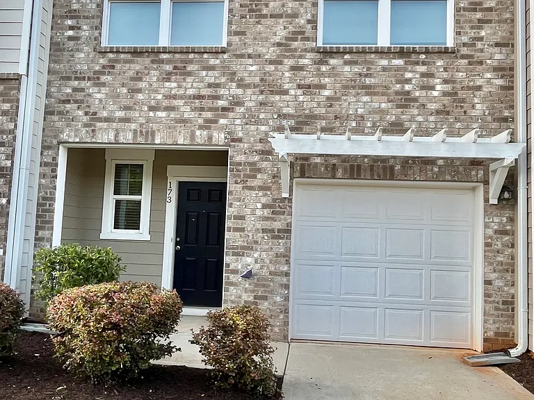 173 Swindon Dr — Photo 38