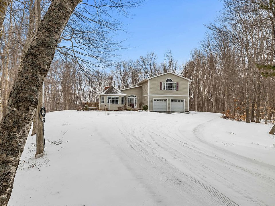 1st image of 409 Maple Grove Rd