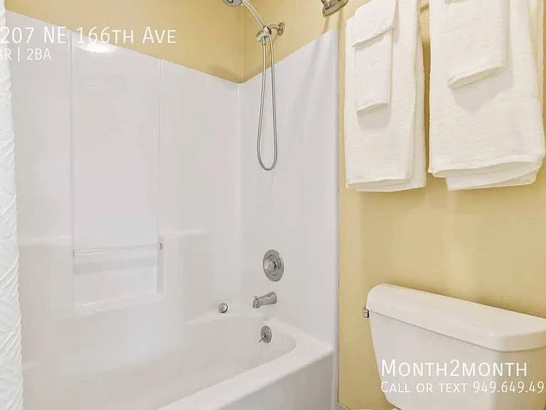 1207 NE 166th Ave — Photo 17