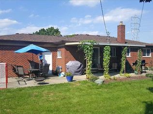 13822 Bade Dr, Warren, MI