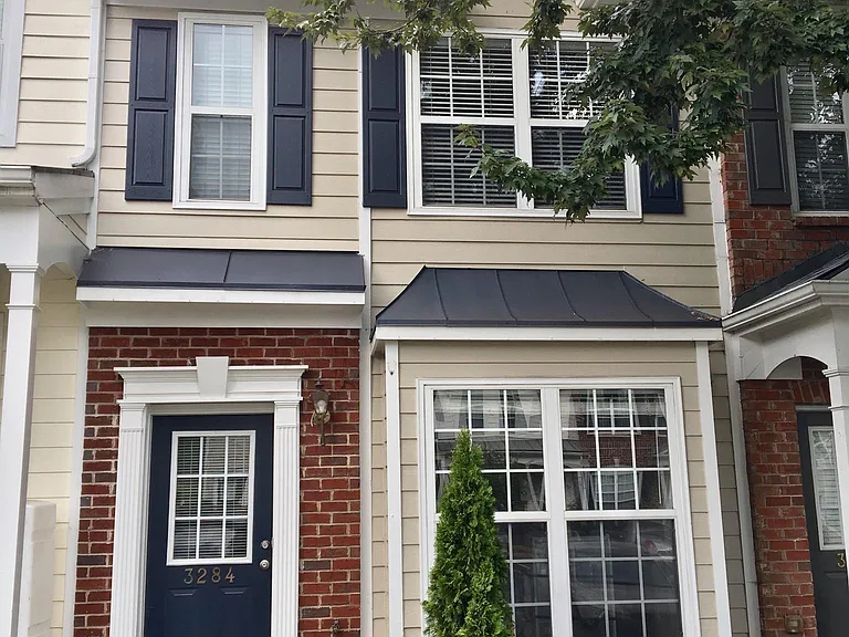 3284 Hidden Cove Cir — Photo 1
