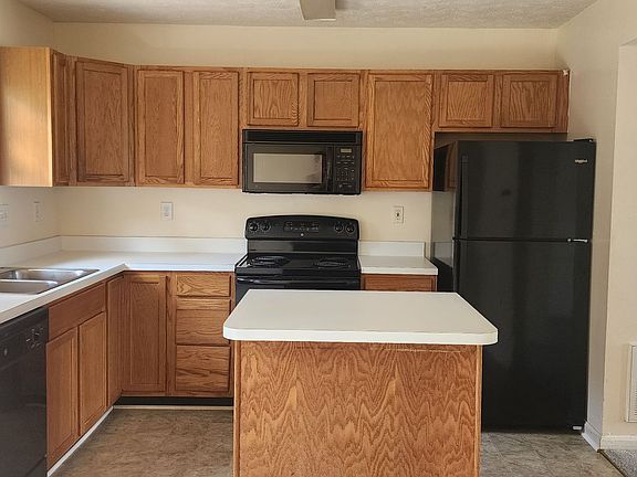 2nd image of 9906 W Midland Way