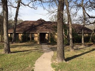 302 Private Road 1283, Fairfield, TX 75840