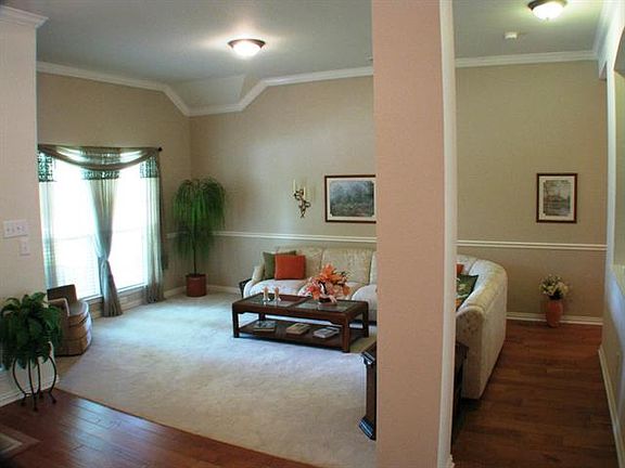 5th image of 1401 Palo Verde Dr