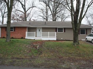 979 McPherson Dr, Madisonville, KY