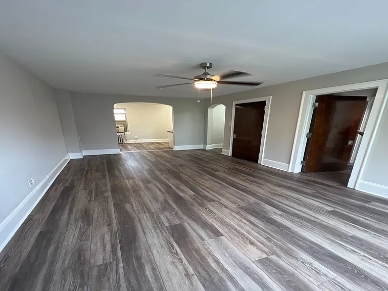 Campus Apartments — Photo 18