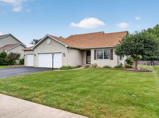 304 Thames Dr, Shorewood, IL 60404