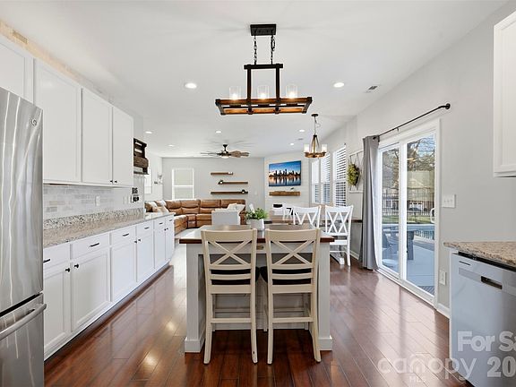 4th image of 509 Bertram Rd
