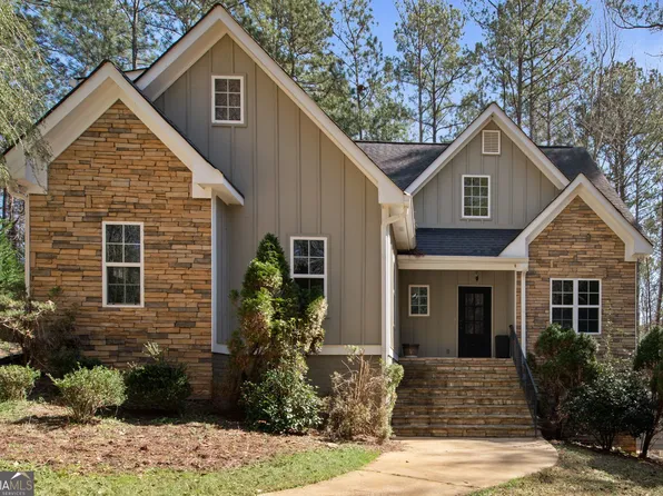 197 Creek Ridge Dr, Lagrange, GA 30240