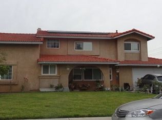 877 S Vine Ave, Rialto, CA 92376