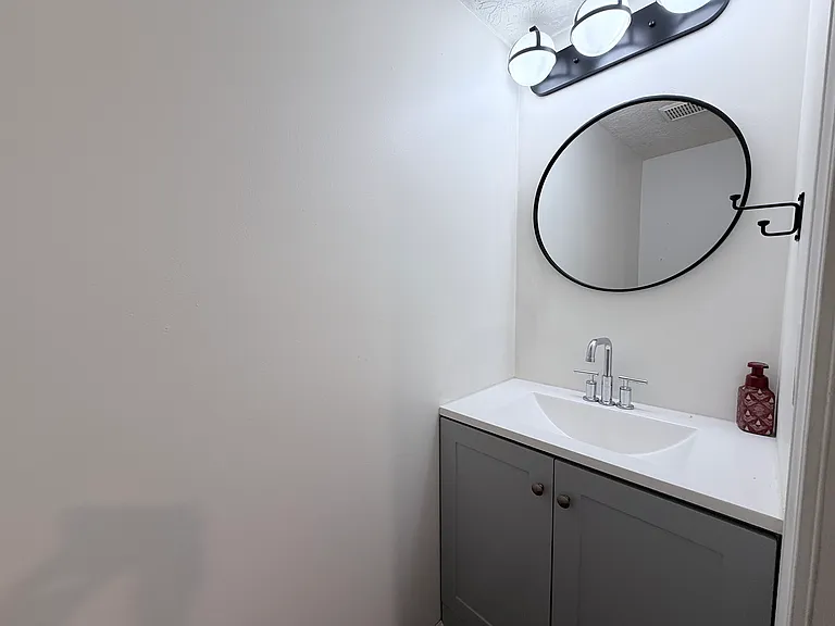 4849 Herndon Dr — Photo 16