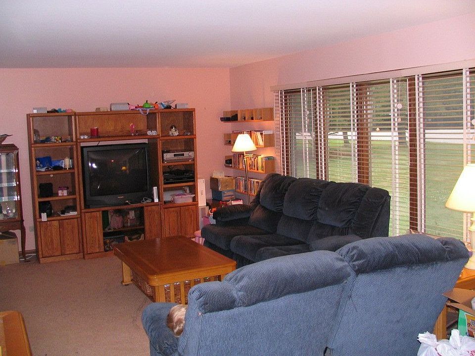 1st image of 8800 W 102nd St