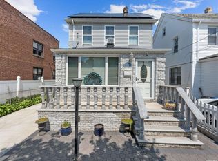 109-63 203rd St, Jamaica, NY 11412