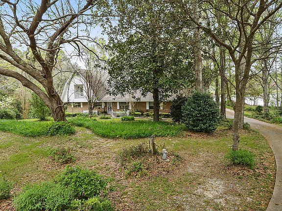 4th image of 16324 Lake Dr W