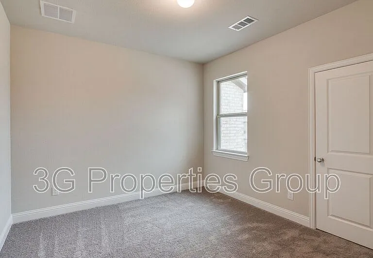 913 Ponds Edge Ln — Photo 26