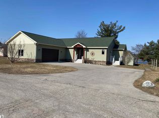 319 Cedar St, Bellaire, MI 49615
