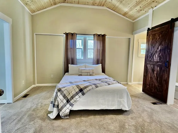 907 Hopson St, Johnson City, TN 37601