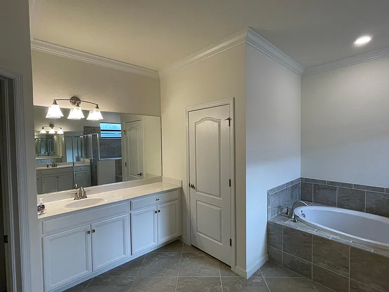 9353 Glenforest Dr — Photo 13