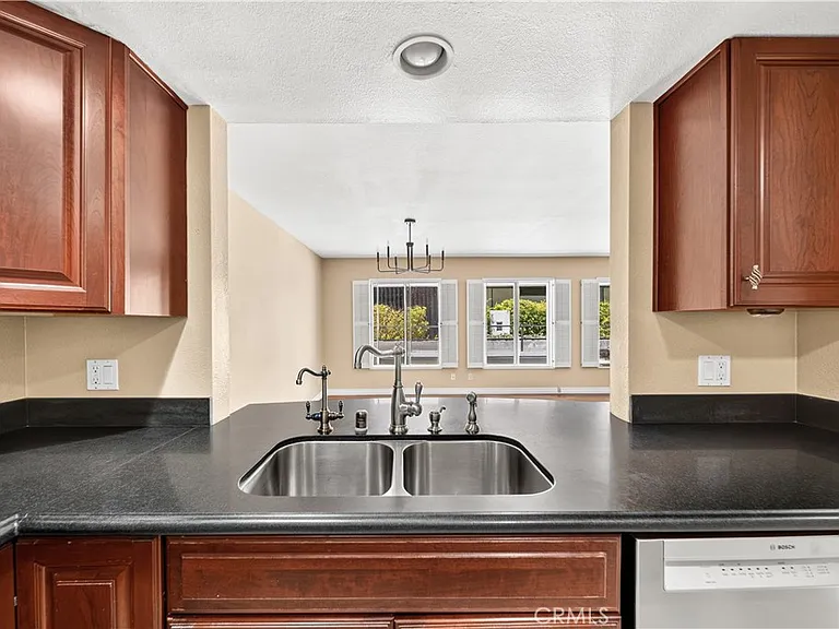 1234 Granville Ave #3 — Photo 12