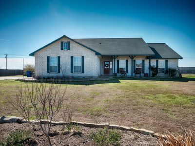 135 Comanche Cir, Hutto, TX, 78634
