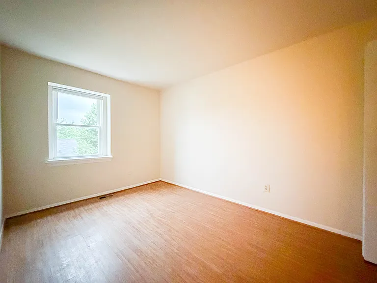 2407 Vineyard Ln — Photo 17
