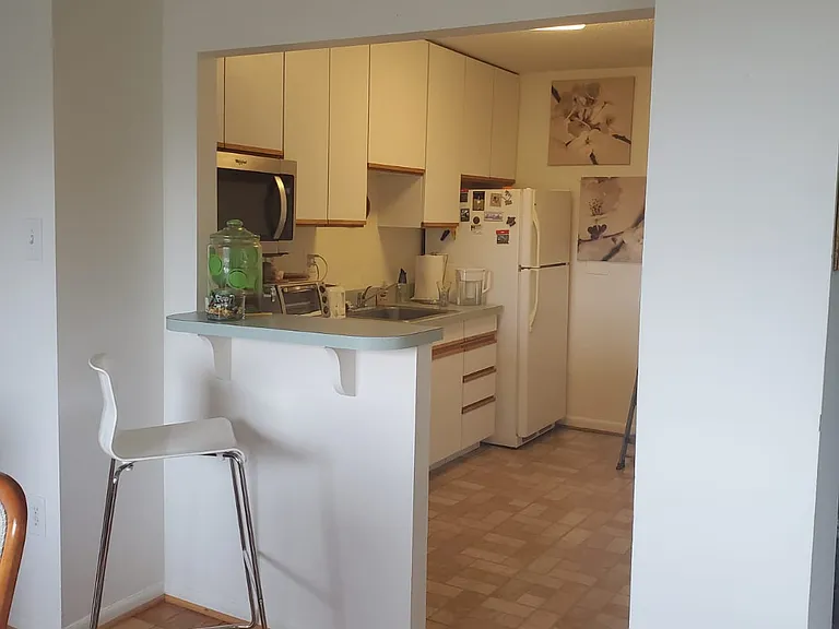 2059 Huntington Ave #1106 — Photo 9