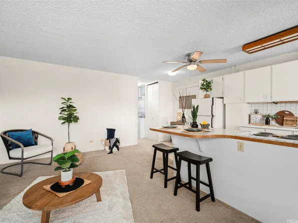 1670 Kalakaua Ave APT 803, Honolulu, HI 96826