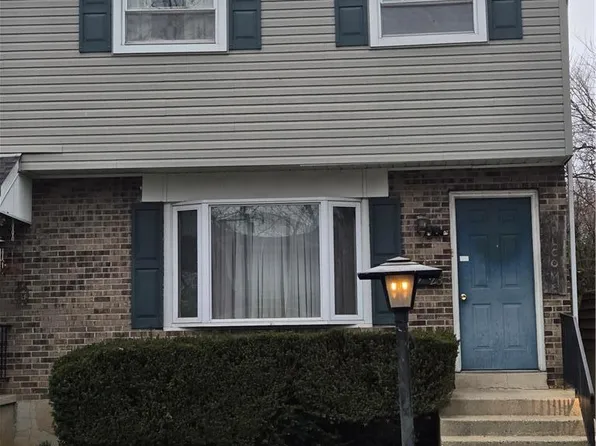 2923 Elm Pl, West Lawn, PA 19609