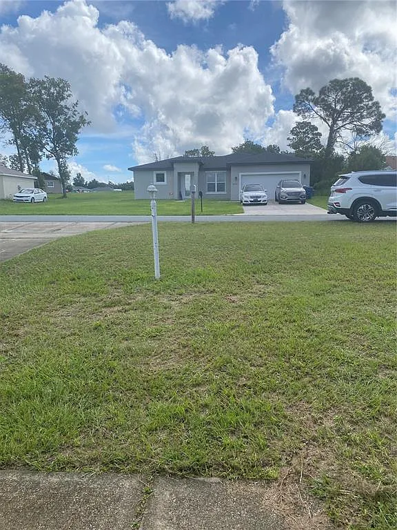 3 bed, 2.0 bath, 1038 sqft, $1,600 — Photo 2