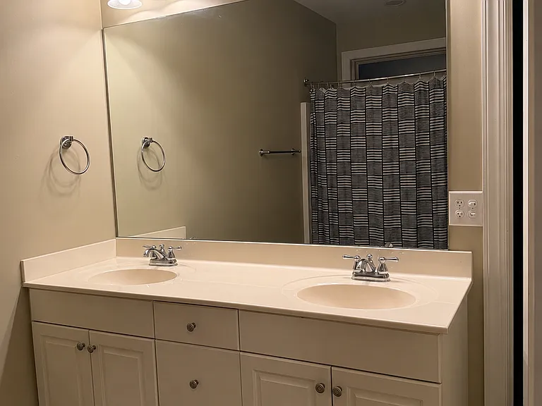 104 Sharpe St — Photo 15