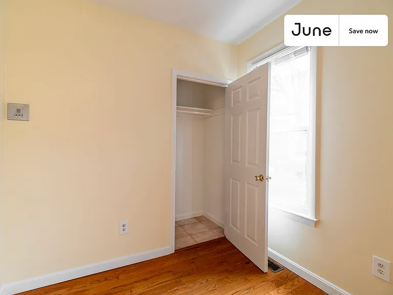 277 Paris St — Photo 17