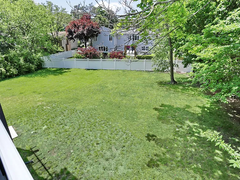 415 Goffle Rd — Photo 35
