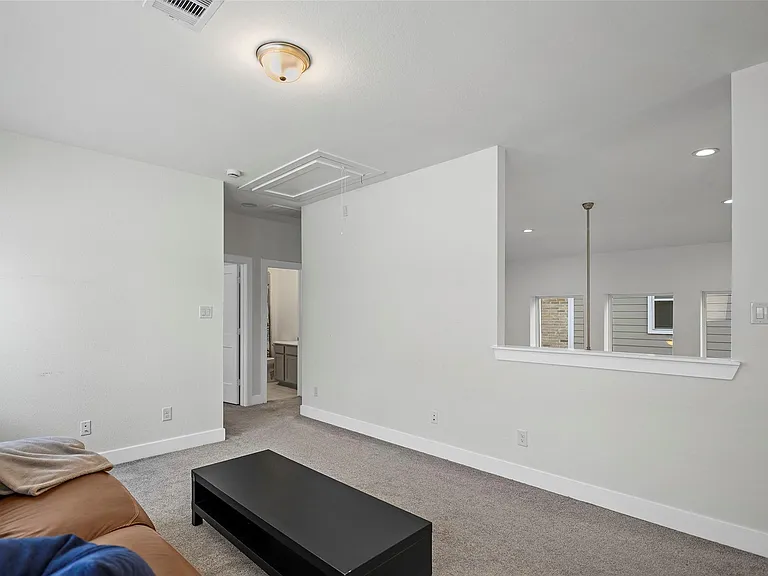 7115 Prairie Heights Dr — Photo 23