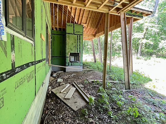 5th image of 500 Cummings Ln