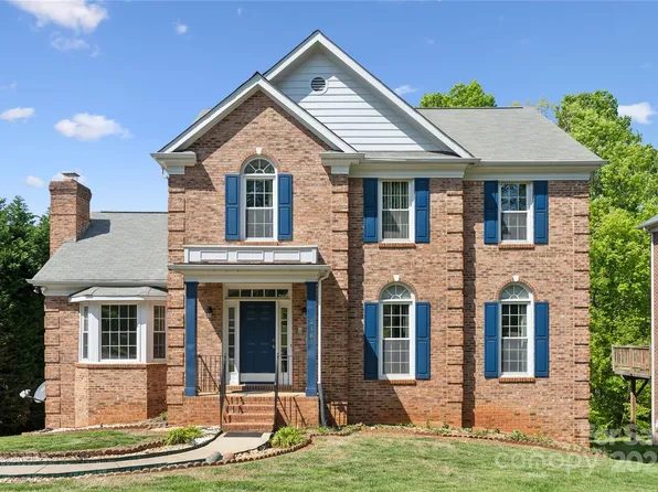 4161 Deerfield Dr NW, Concord, NC 28027