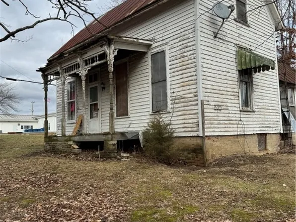 206 S Main St, West Salem, IL 62476