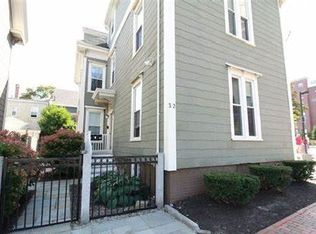 32 Ellsworth St APT 2, Portland, ME 04102
