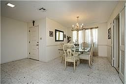 5th image of 13019 Summerhill Dr