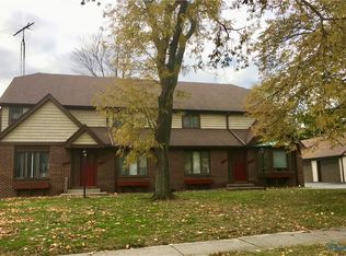3947 Fairwood Dr, Sylvania, OH 43560